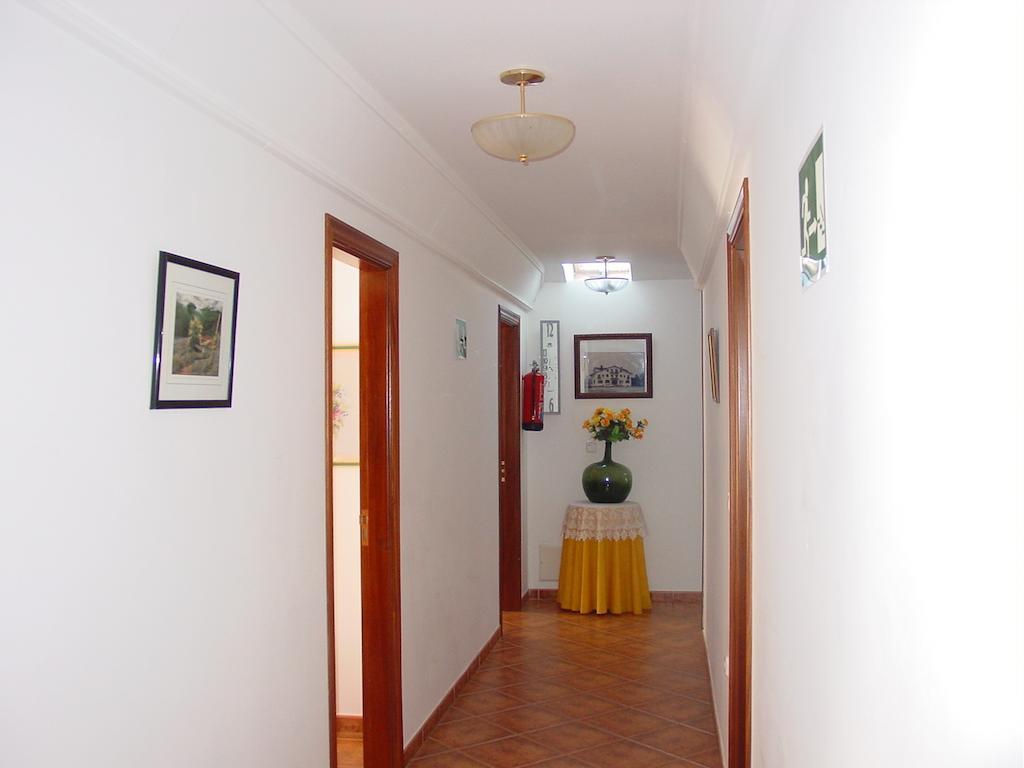 Hostal Restaurante O'Cadaval Frades Kültér fotó